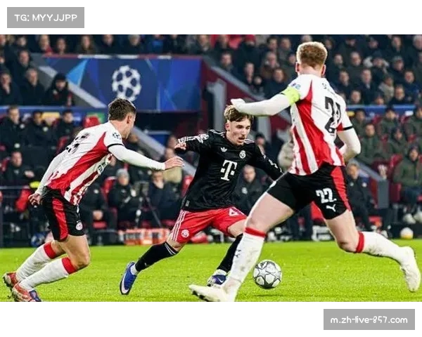 拜仁慕尼黑客场险胜埃因霍温 以七胜一负战绩锁定亚军