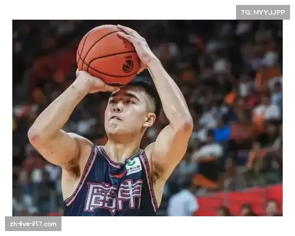 王洪泽迎职业生涯首次首发,年轻内线承担护框重任